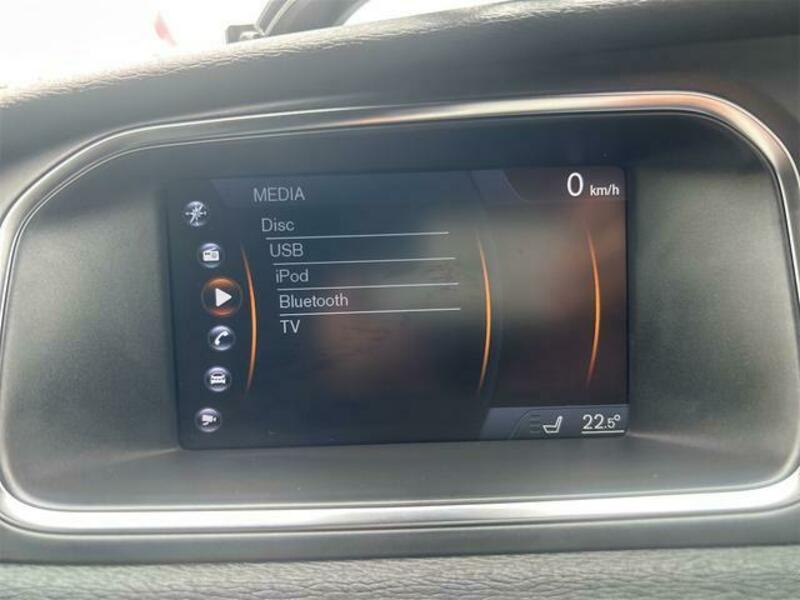 V40