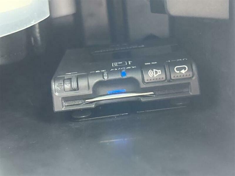 V40