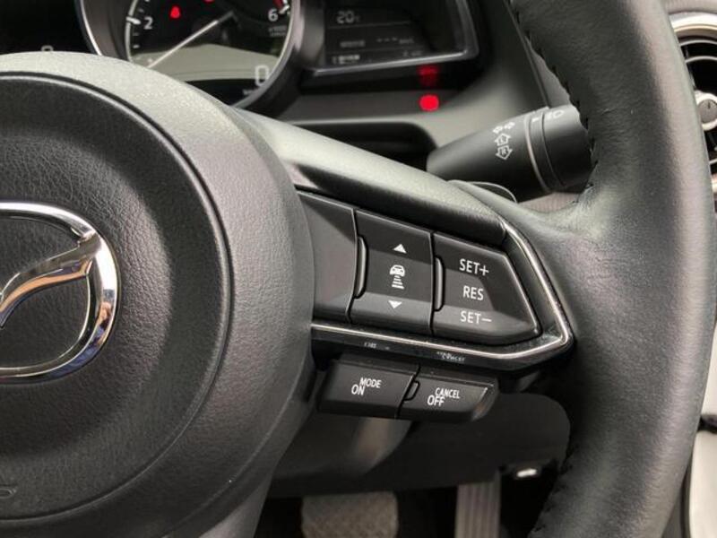 MAZDA2