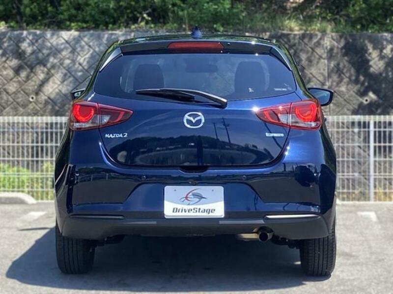 MAZDA2