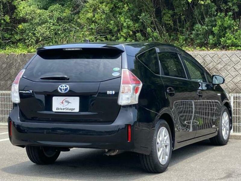 PRIUS ALPHA