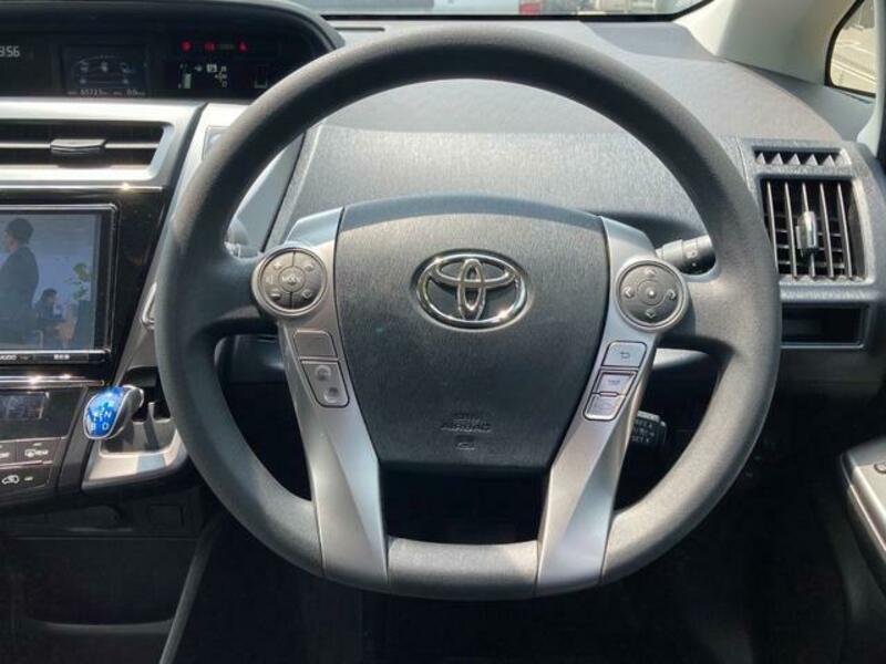 PRIUS ALPHA