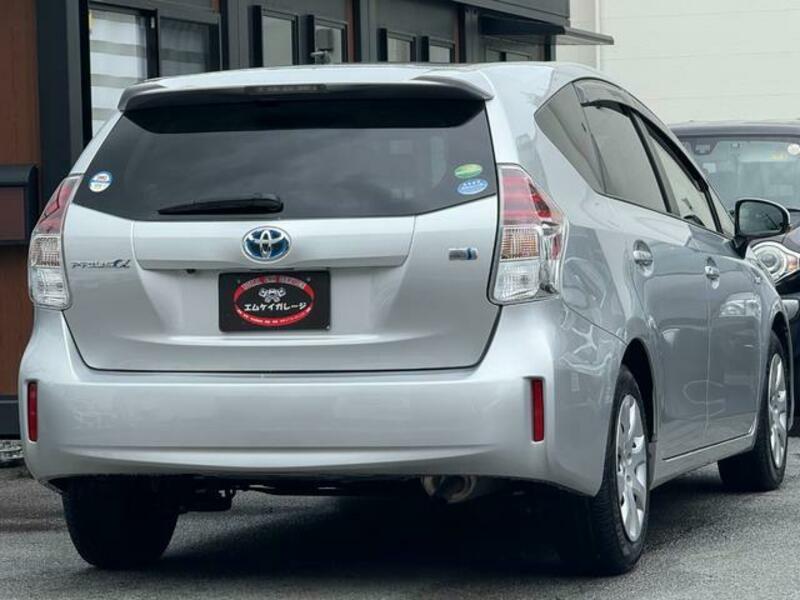 PRIUS ALPHA