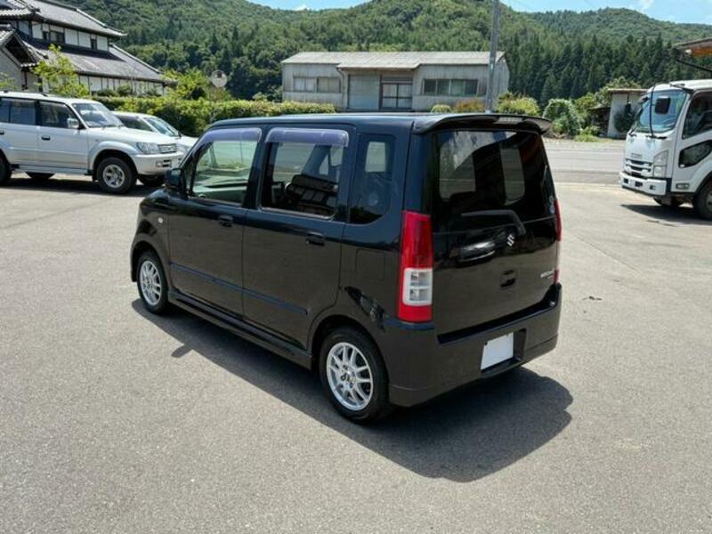 WAGON R