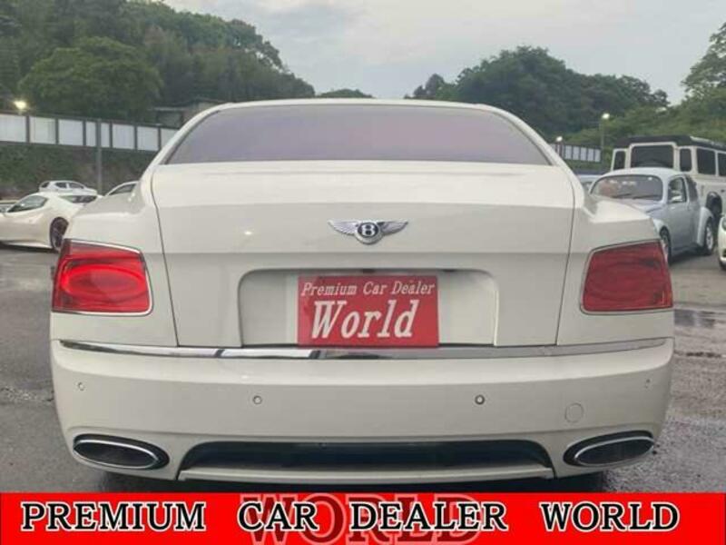 FLYING SPUR