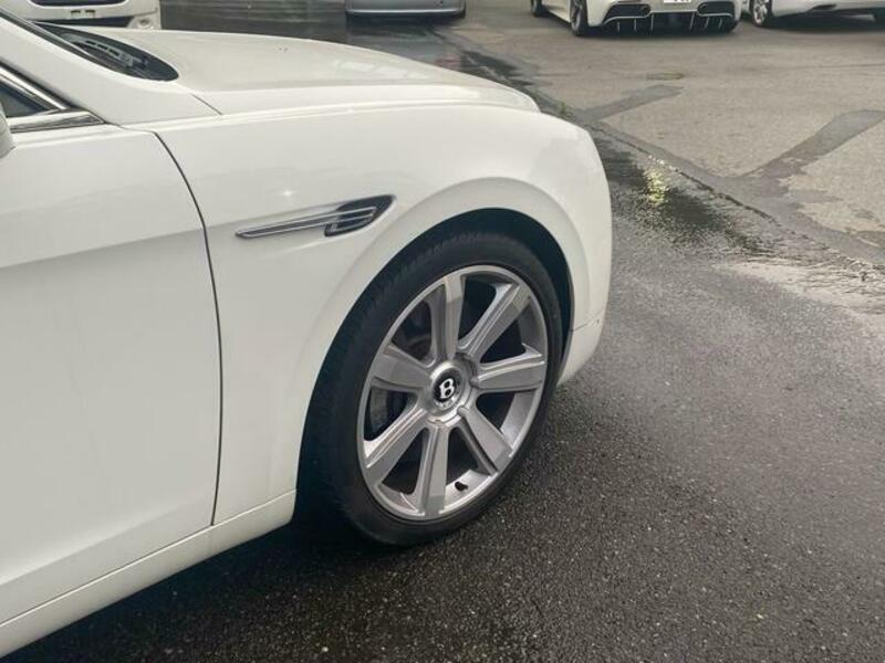 FLYING SPUR