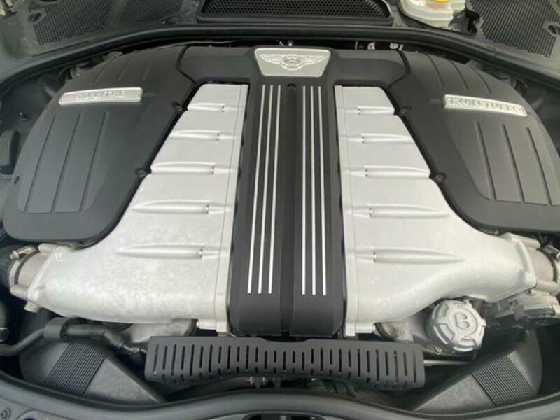 FLYING SPUR