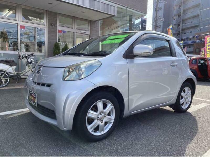 TOYOTA IQ