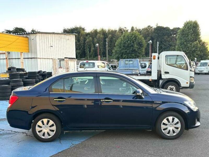 COROLLA AXIO