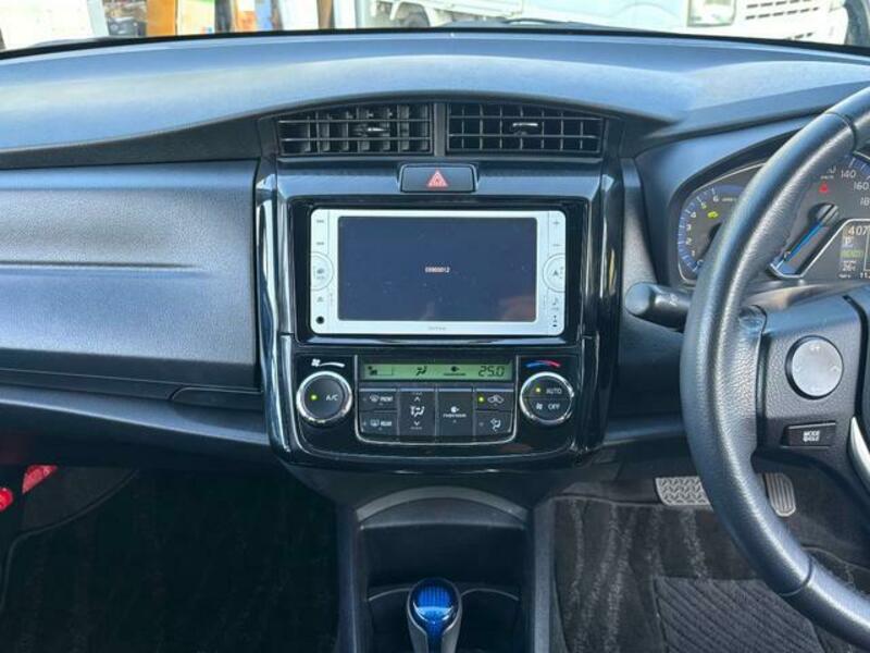 COROLLA AXIO