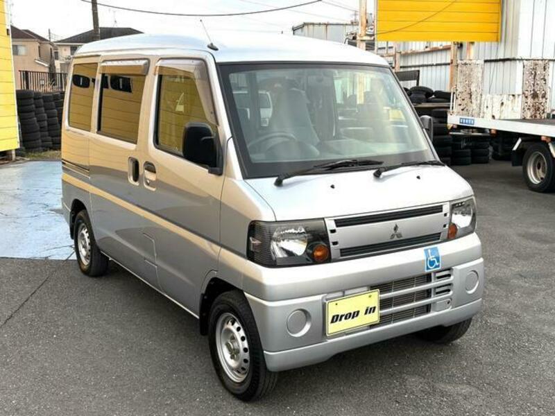 MINICAB VAN