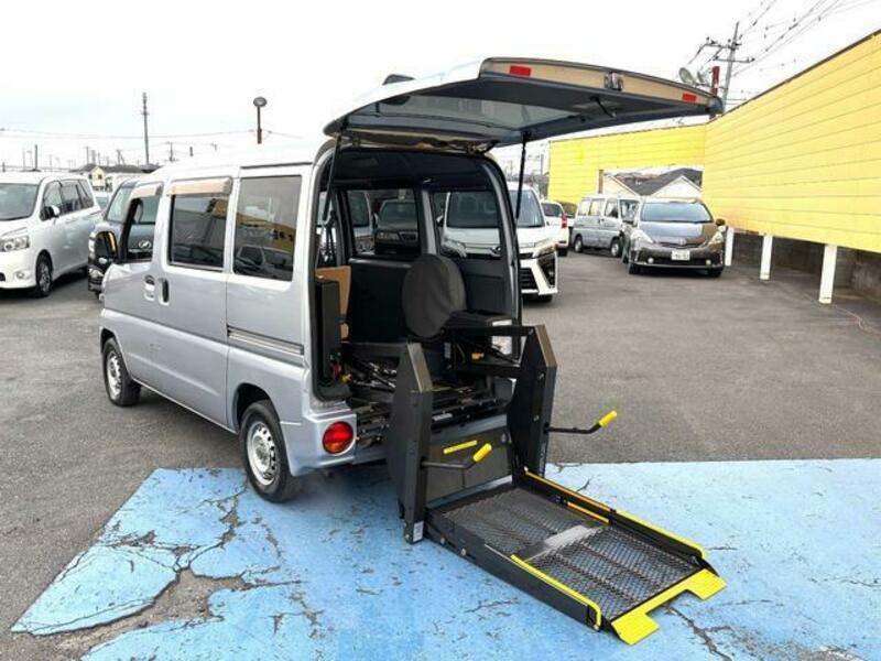 MINICAB VAN
