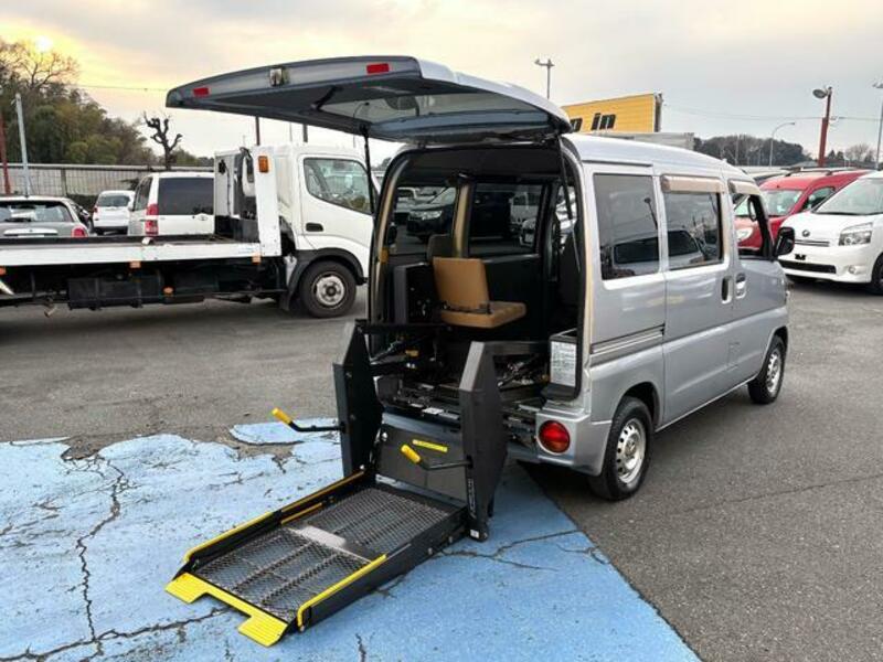 MINICAB VAN