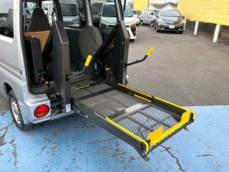MINICAB VAN