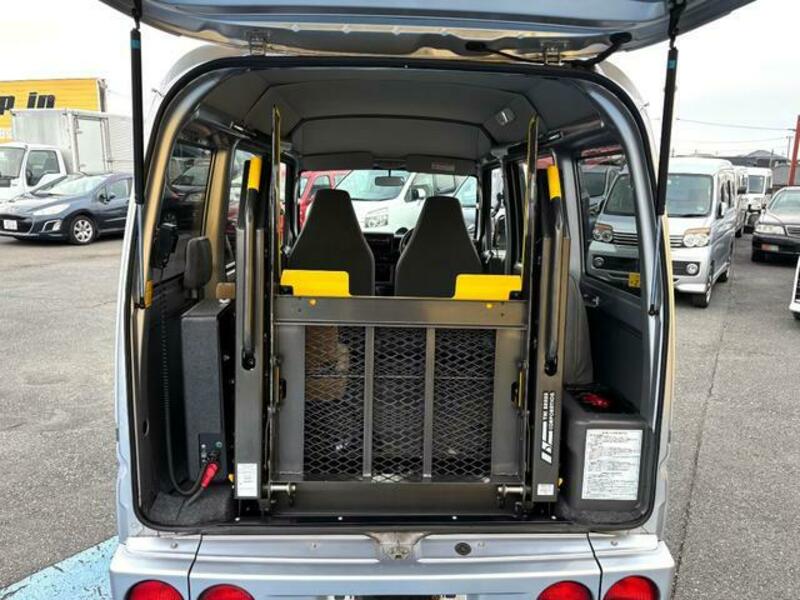 MINICAB VAN