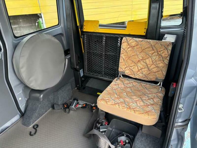 MINICAB VAN