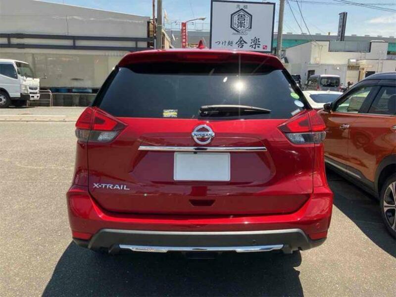 X-TRAIL