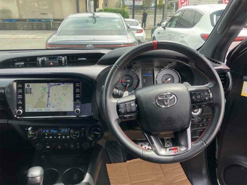 HILUX