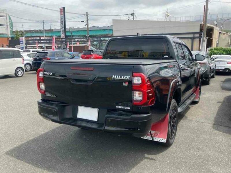 HILUX