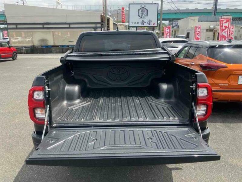HILUX