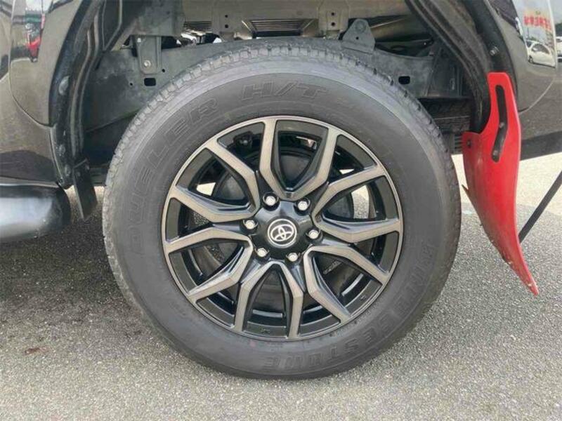 HILUX