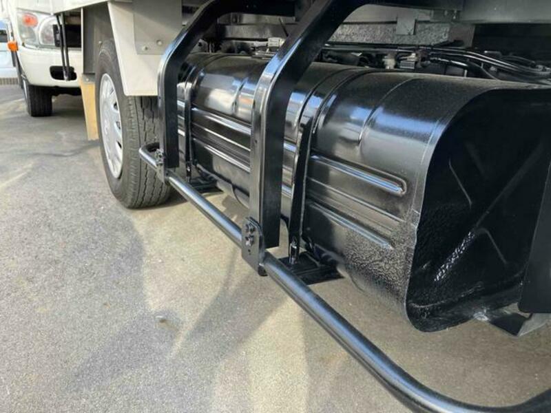 BONGO TRUCK