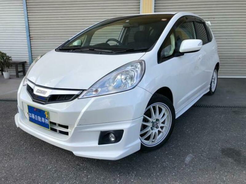 FIT HYBRID