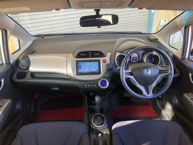 FIT HYBRID