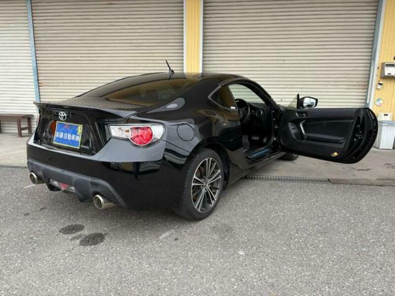 86