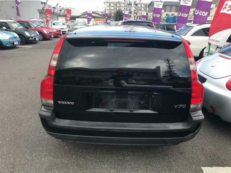 V70
