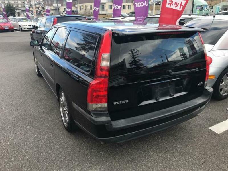 V70