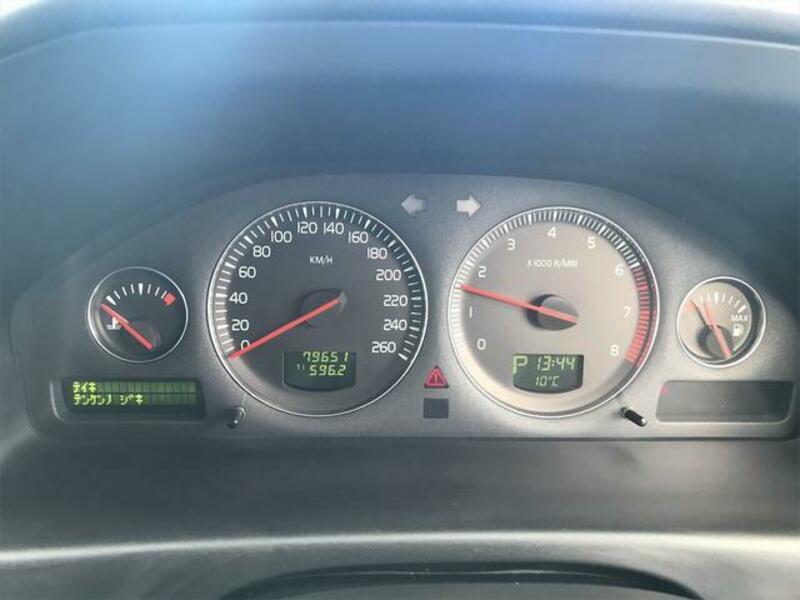 V70