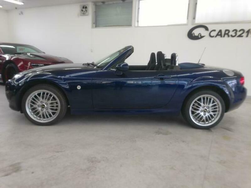 ROADSTER