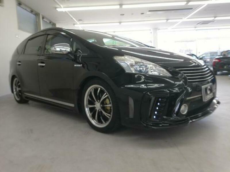 PRIUS ALPHA