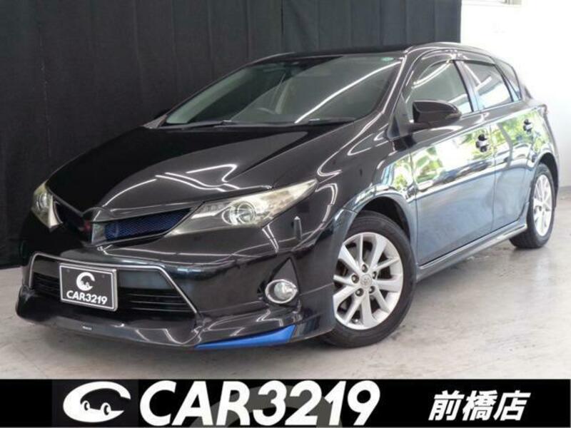 TOYOTA AURIS
