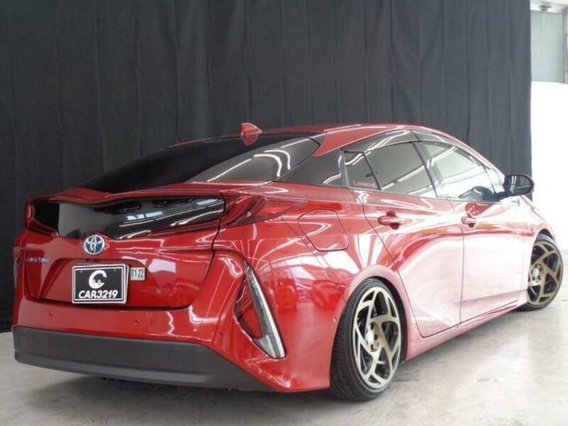 PRIUS PHV