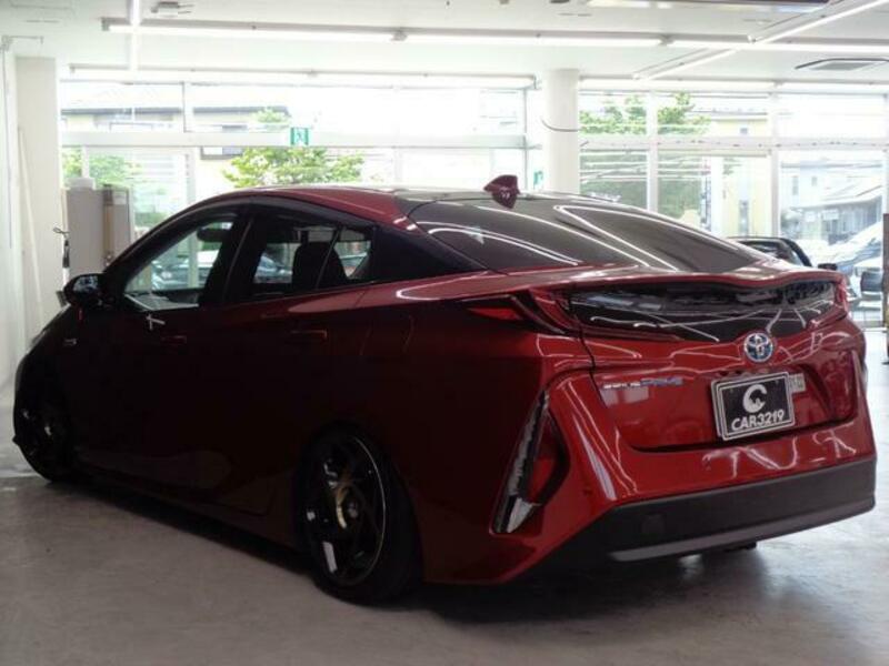 PRIUS PHV