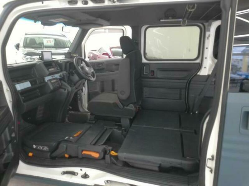 N-VAN