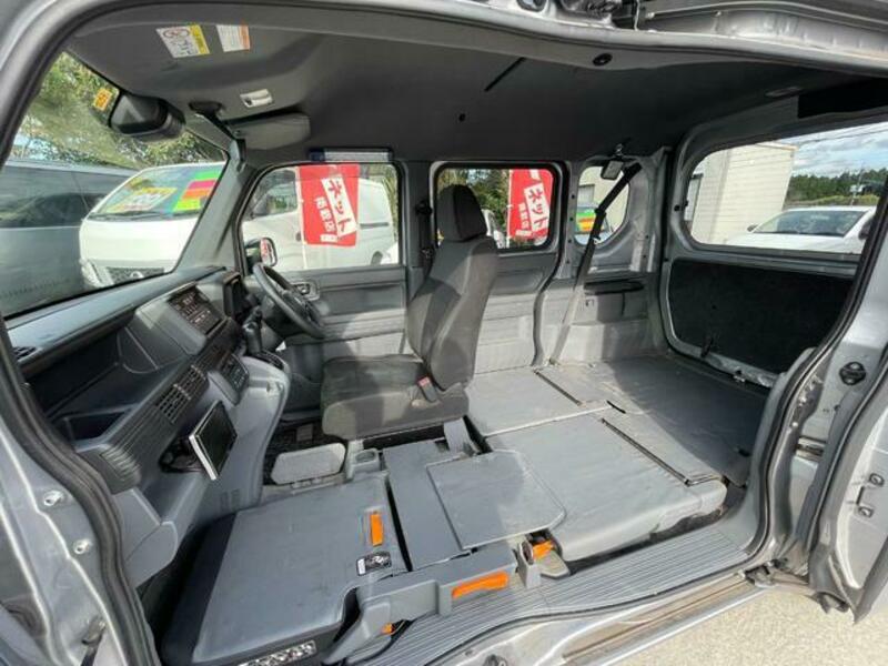 N-VAN