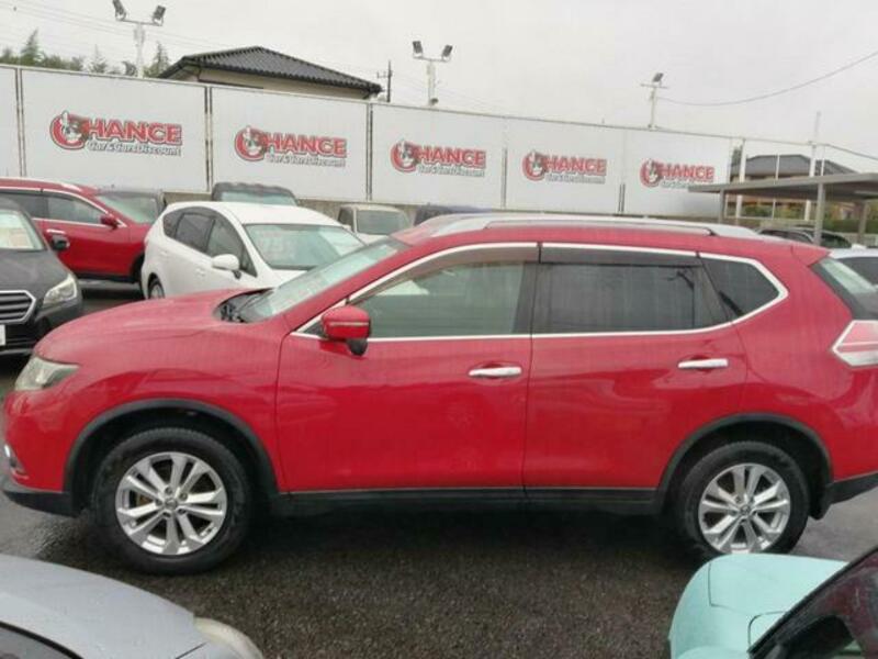 X-TRAIL