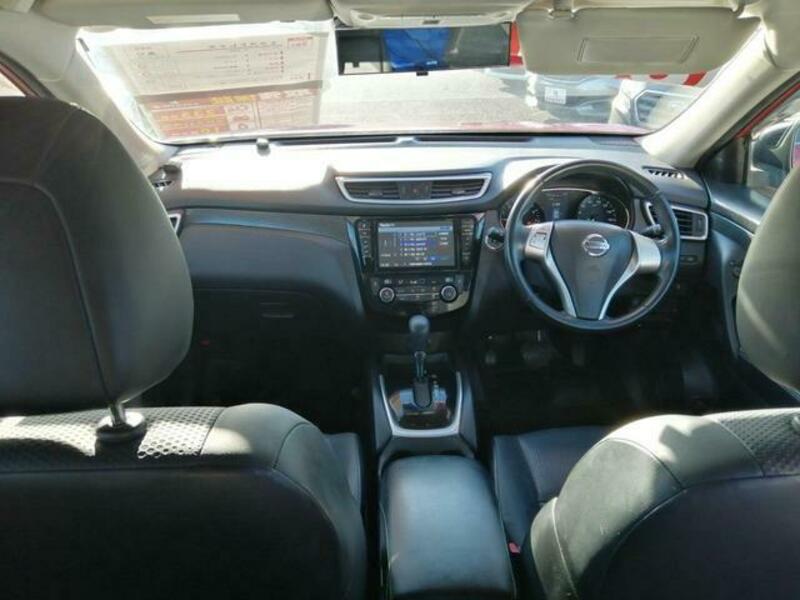 X-TRAIL
