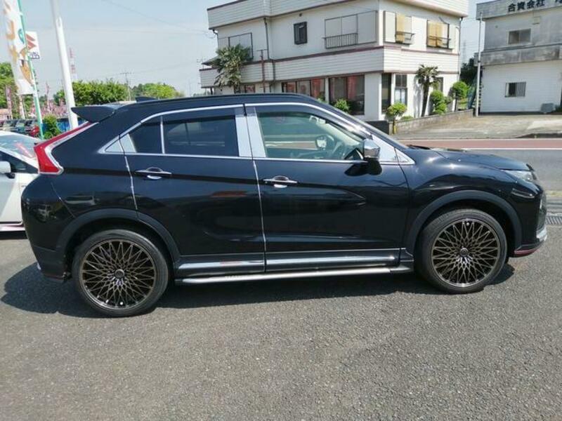 ECLIPSE CROSS