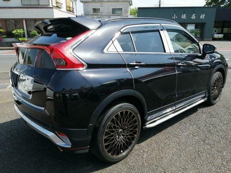 ECLIPSE CROSS