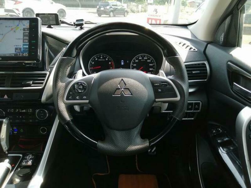 ECLIPSE CROSS