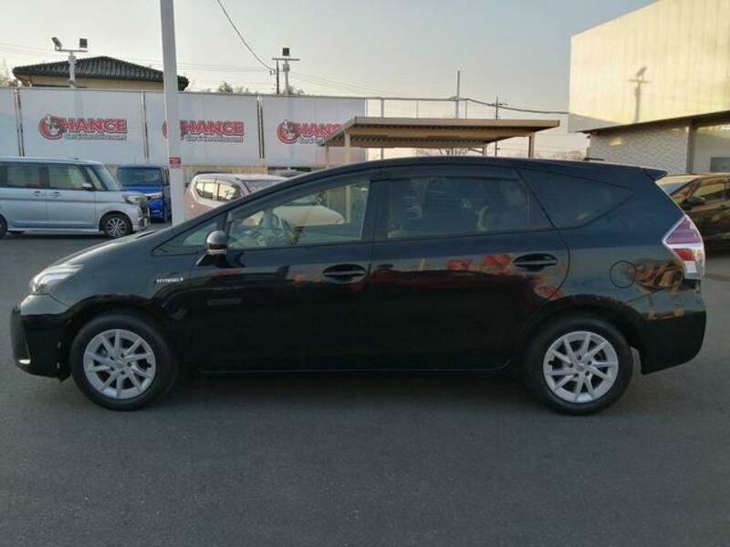 PRIUS ALPHA