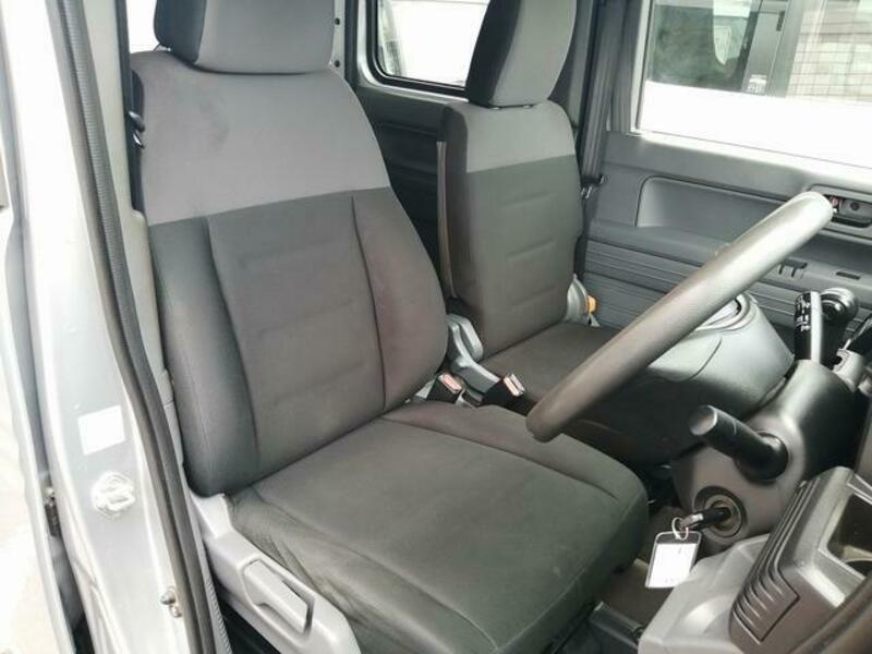 N-VAN
