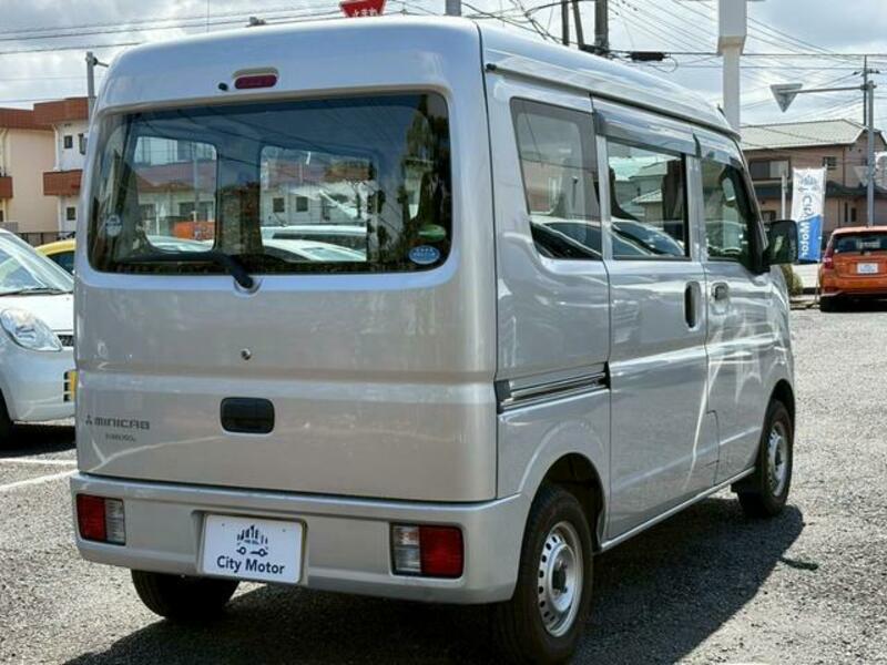 MINICAB VAN