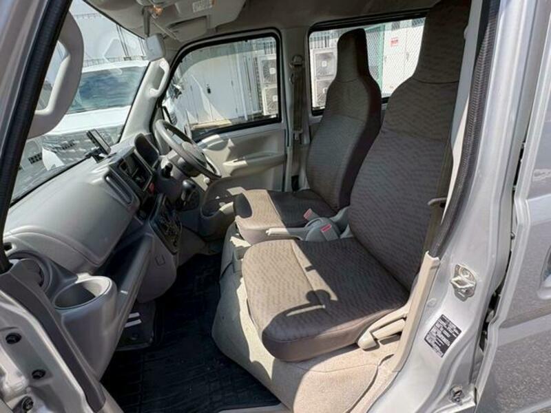 MINICAB VAN