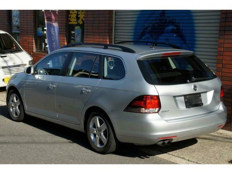 GOLF VARIANT