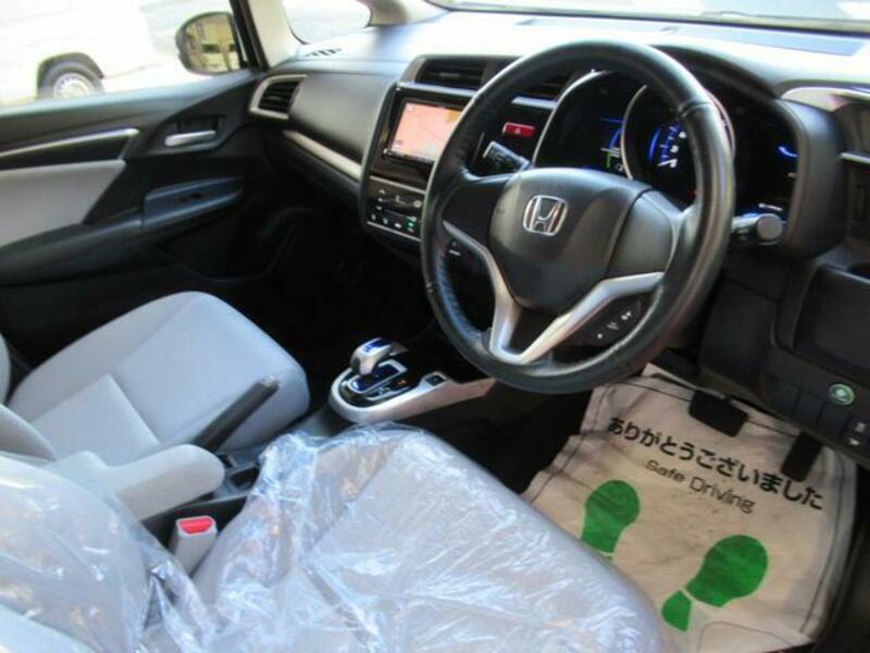 FIT HYBRID